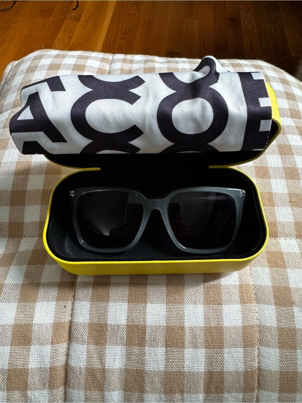 Marc Jacobs Sunglasses Full Set